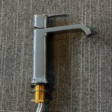 Load image into Gallery viewer, Luxe Basin mixer Chrome