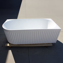 Load image into Gallery viewer, 1700 Laurel Corner Bath - Right Hand