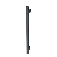 Load image into Gallery viewer, Studio 1 1000mm Vertical Heated Pole Towel Rail - Black
