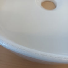 Load image into Gallery viewer, Newtech Toni Round Vessel Basin Gloss White
